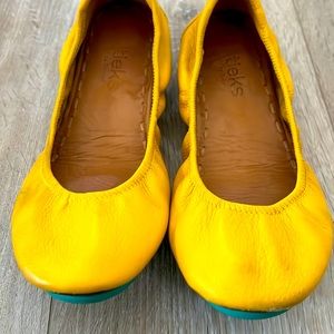 Mustard Tieks